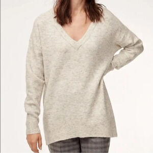 Aritzia The Group By Babaton Alicia Alpaca Wool Oversized V-Neck Sweater b8